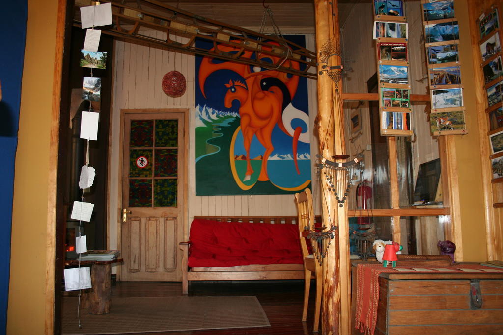 Patagonia Adventure Hostel Puerto Natales Exterior foto